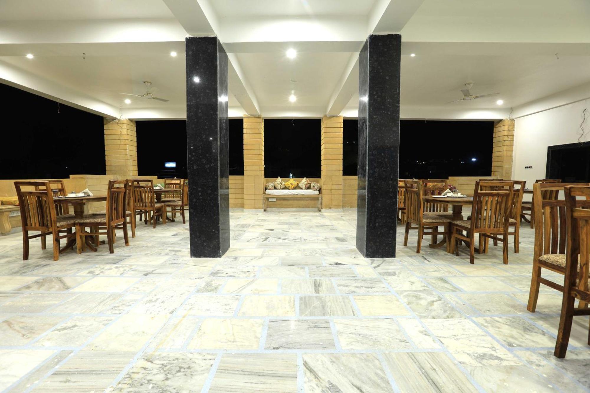Hotel Golden Signature Jaisalmer Esterno foto